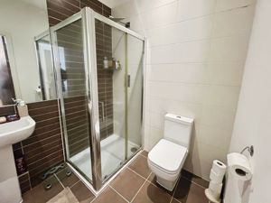 En suite- click for photo gallery